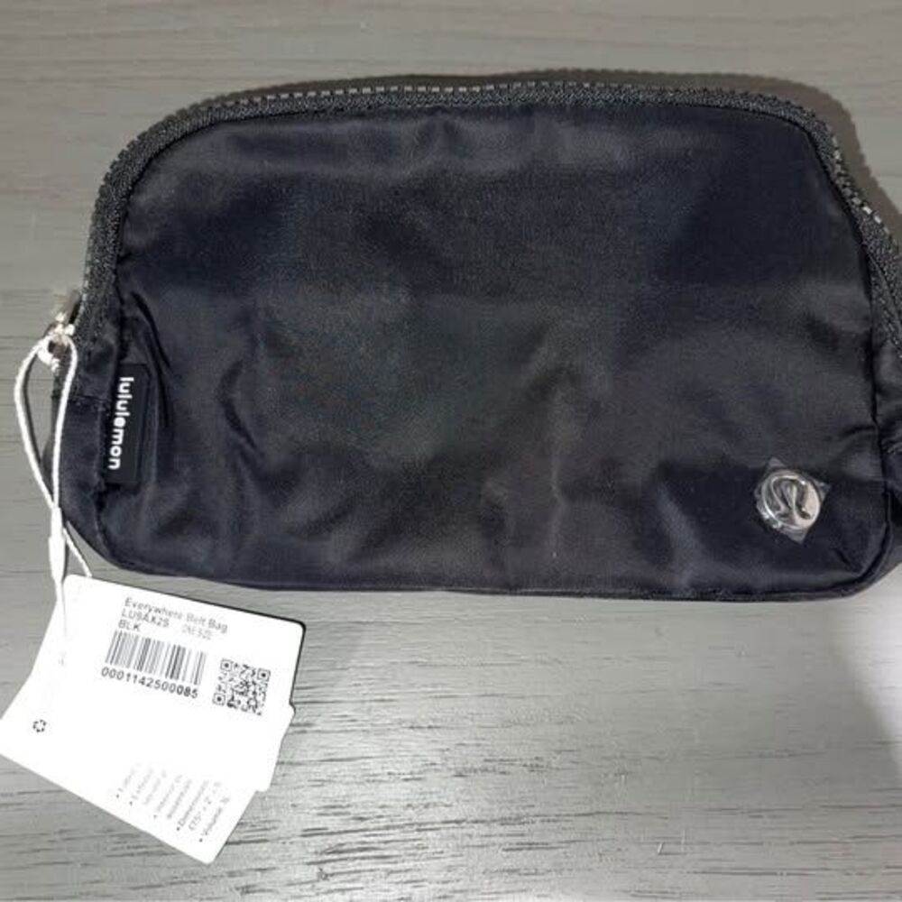 NWT Lululemon Belt Bag